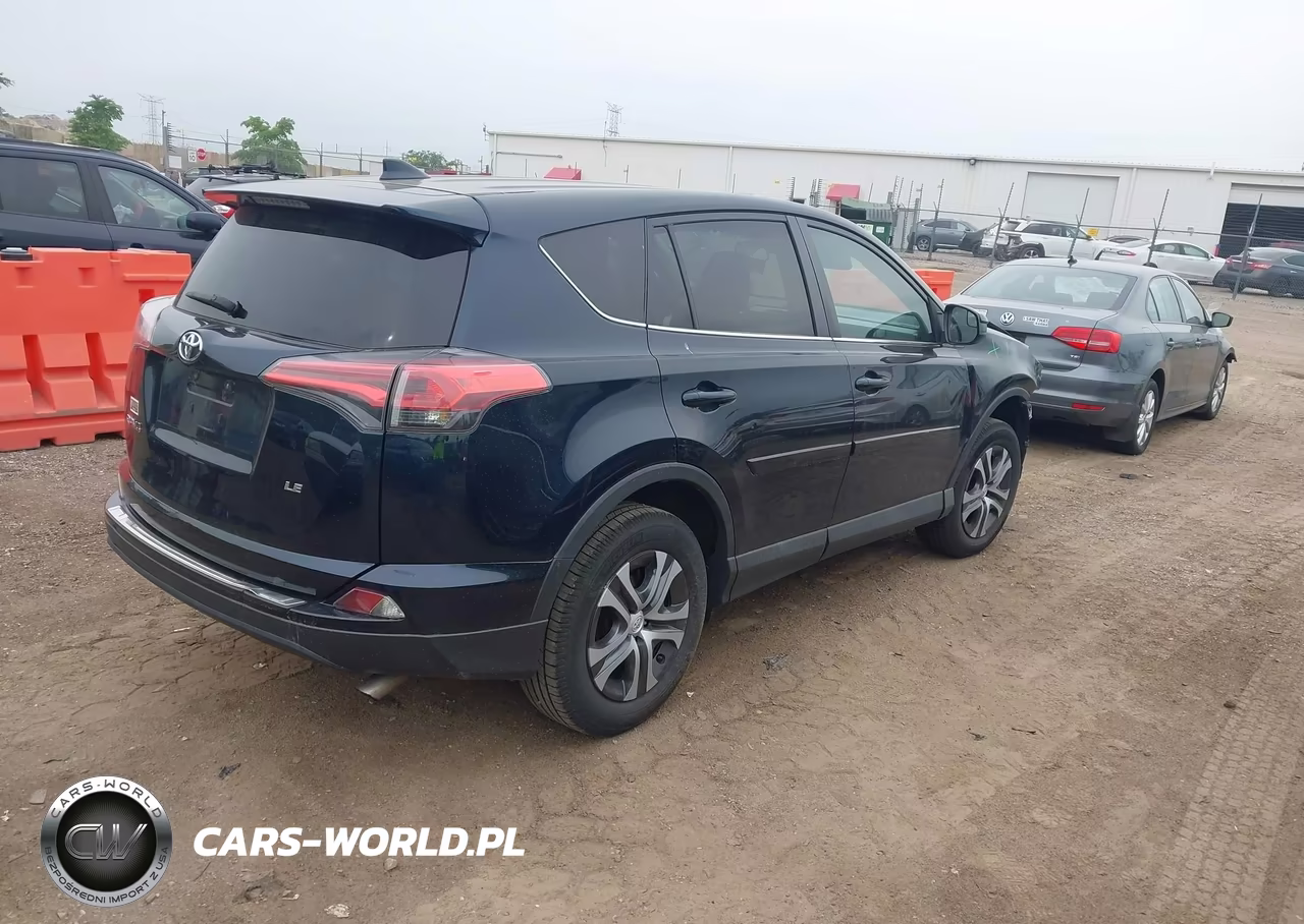 2017 Toyota Rav4 Le VIN:2T3ZFREV0HW393617 - 4