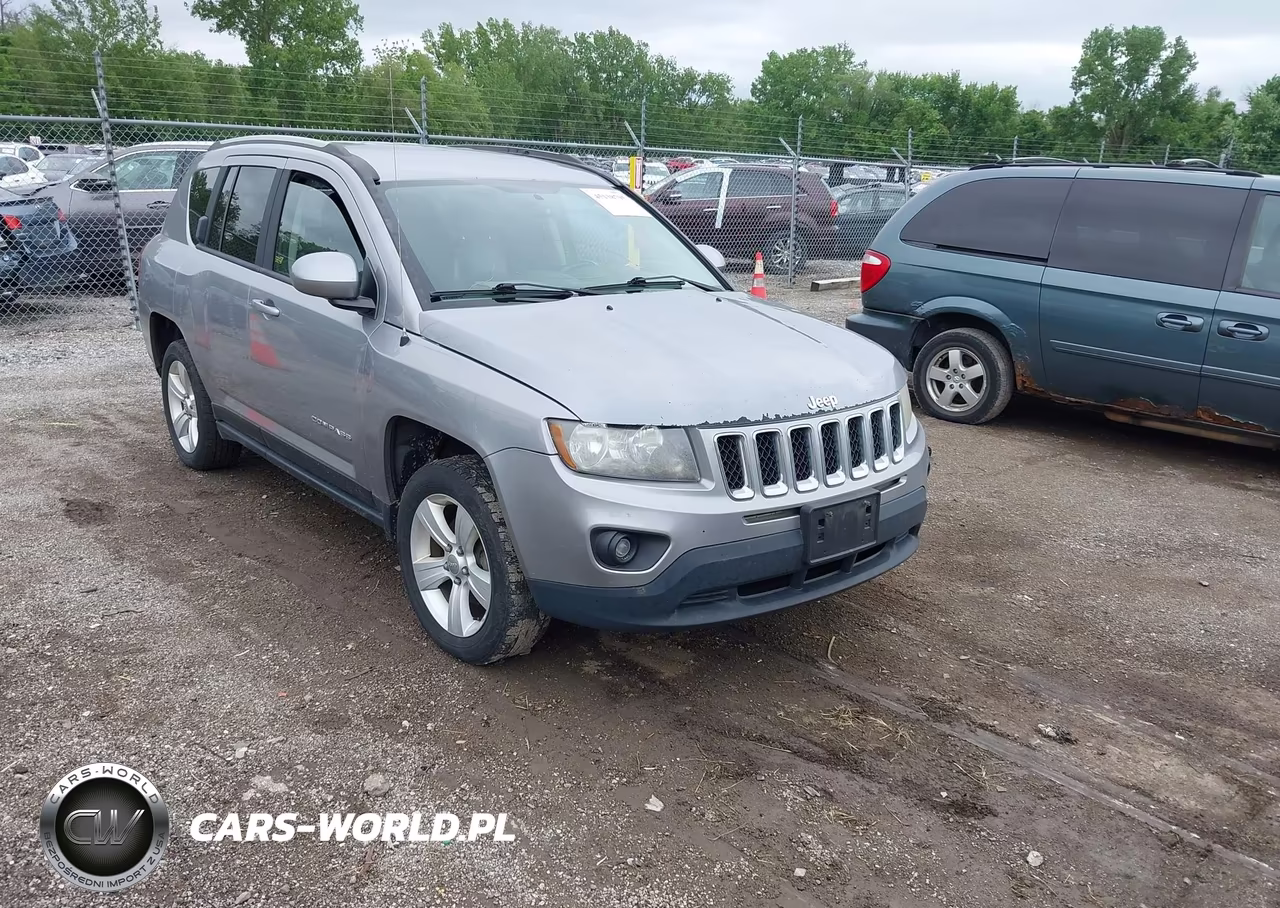 2016 Jeep Compass Latitude – zdjęcie 1 z 16