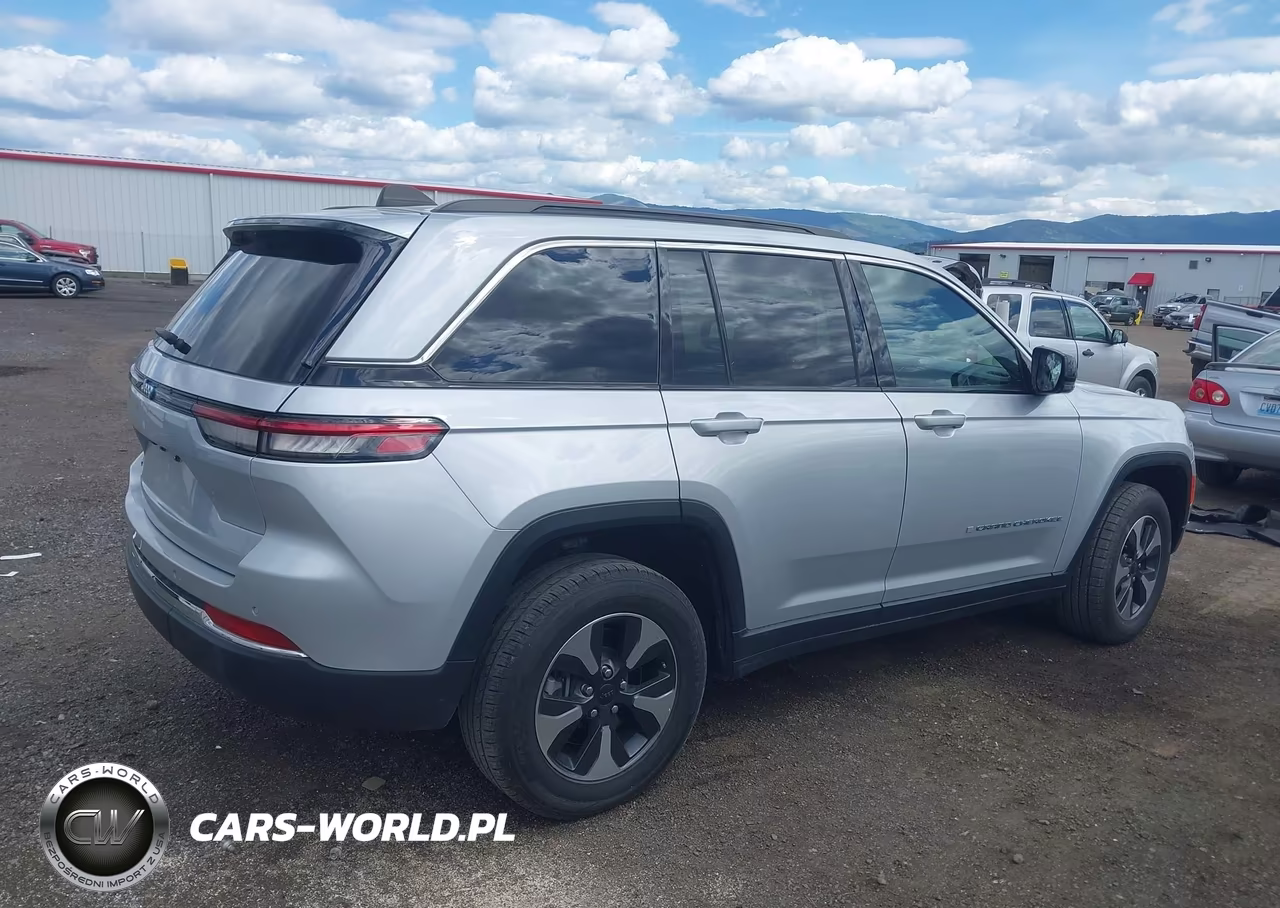 2024 Jeep Grand Cherokee 4Xe VIN:1C4RJYB62RC120138 - 13
