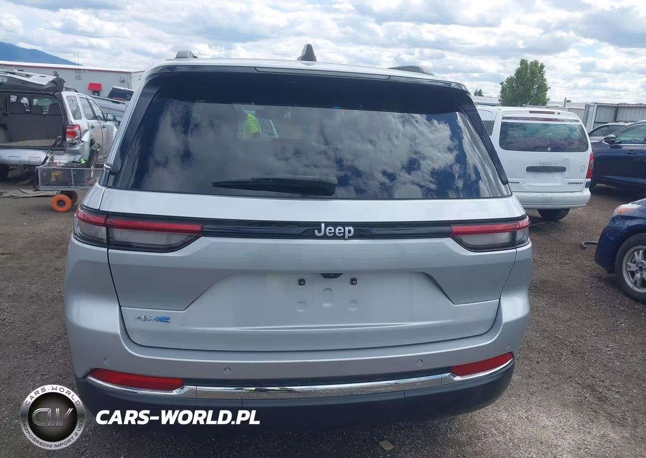 2024 Jeep Grand Cherokee 4Xe VIN:1C4RJYB62RC120138 - 16