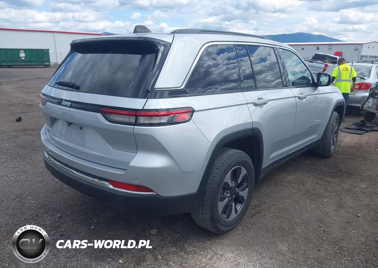2024 Jeep Grand Cherokee 4Xe VIN:1C4RJYB62RC120138 - 4