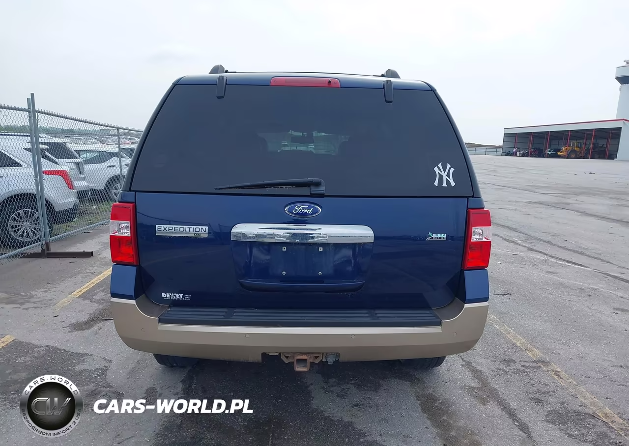 2011 Ford Expedition Xlt VIN:1FMJU1J59BEF38948 - 16