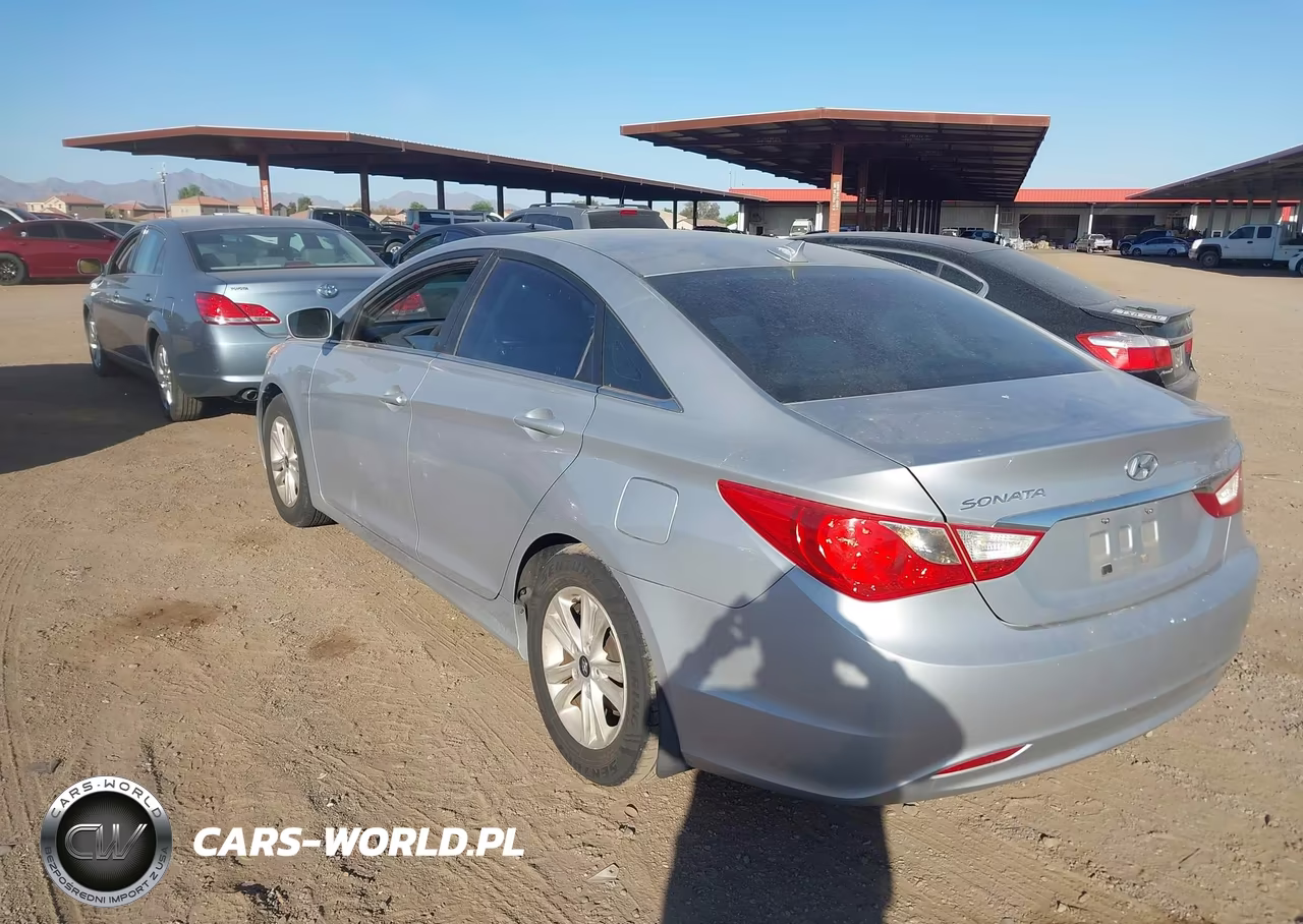 2012 Hyundai Sonata Gls VIN:5NPEB4AC6CH492525 - 3