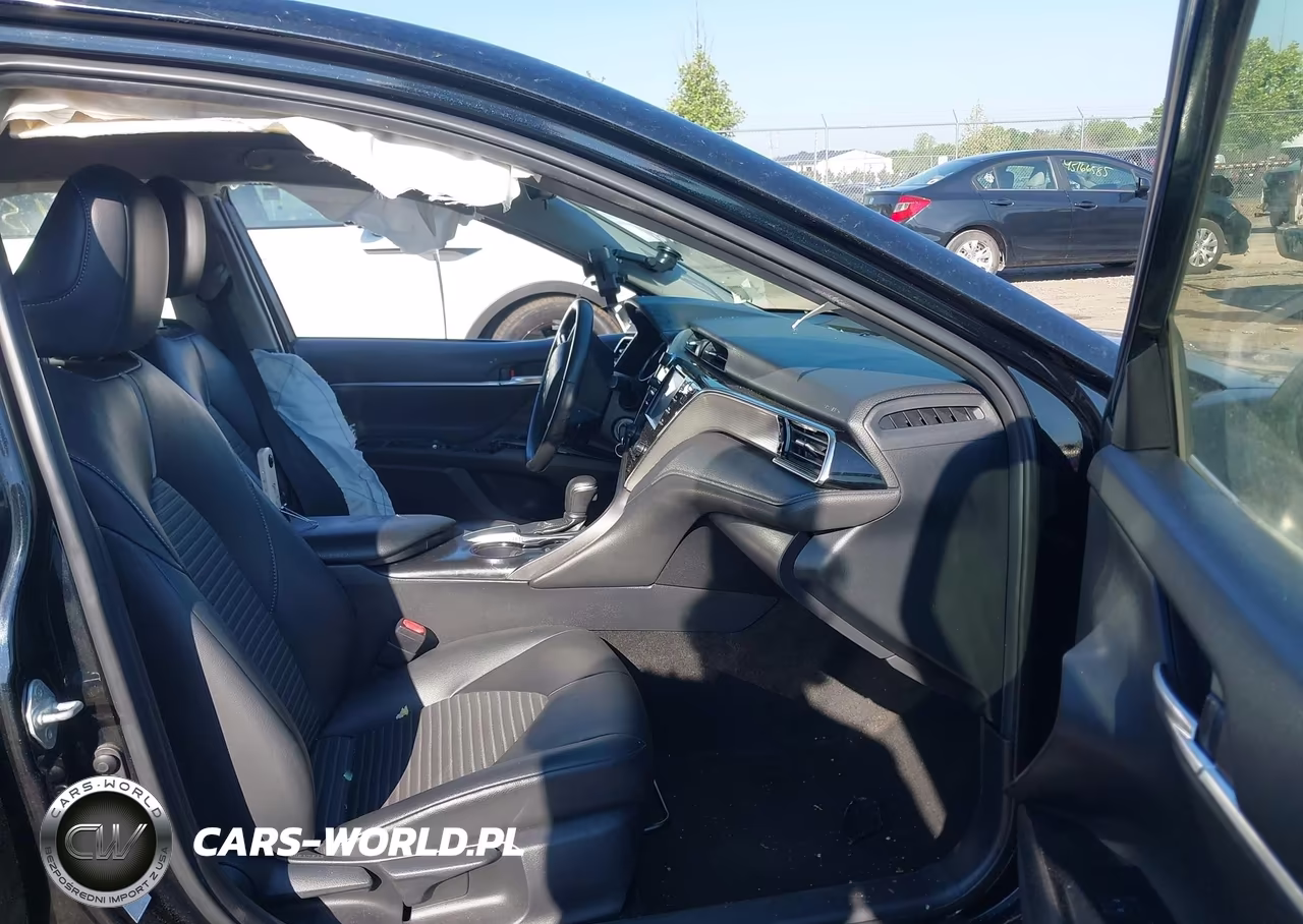 2018 Toyota Camry Se VIN:JTNB11HK1J3030279 - 5
