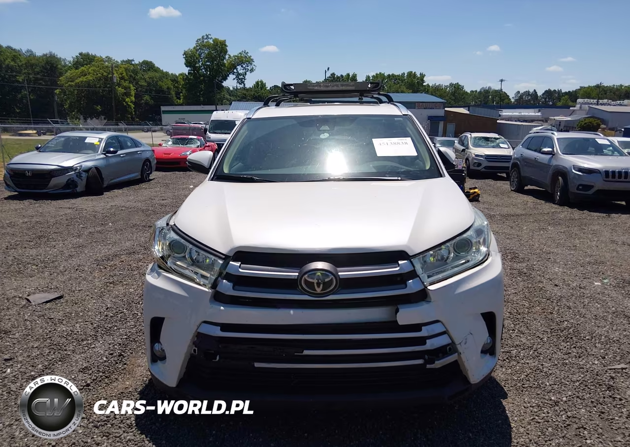 2019 Toyota Highlander Xle VIN:5TDKZRFH8KS569498 - 12