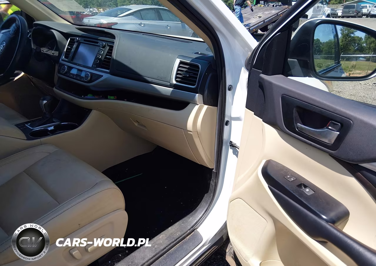 2019 Toyota Highlander Xle VIN:5TDKZRFH8KS569498 - 5
