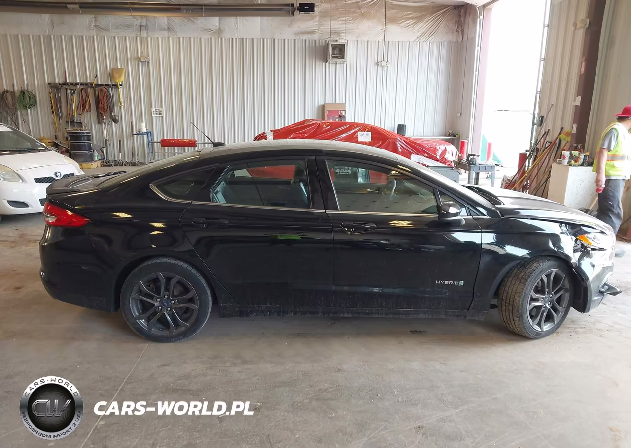 2018 Ford Fusion Hybrid Se VIN:3FA6P0LU9JR137627 - 13