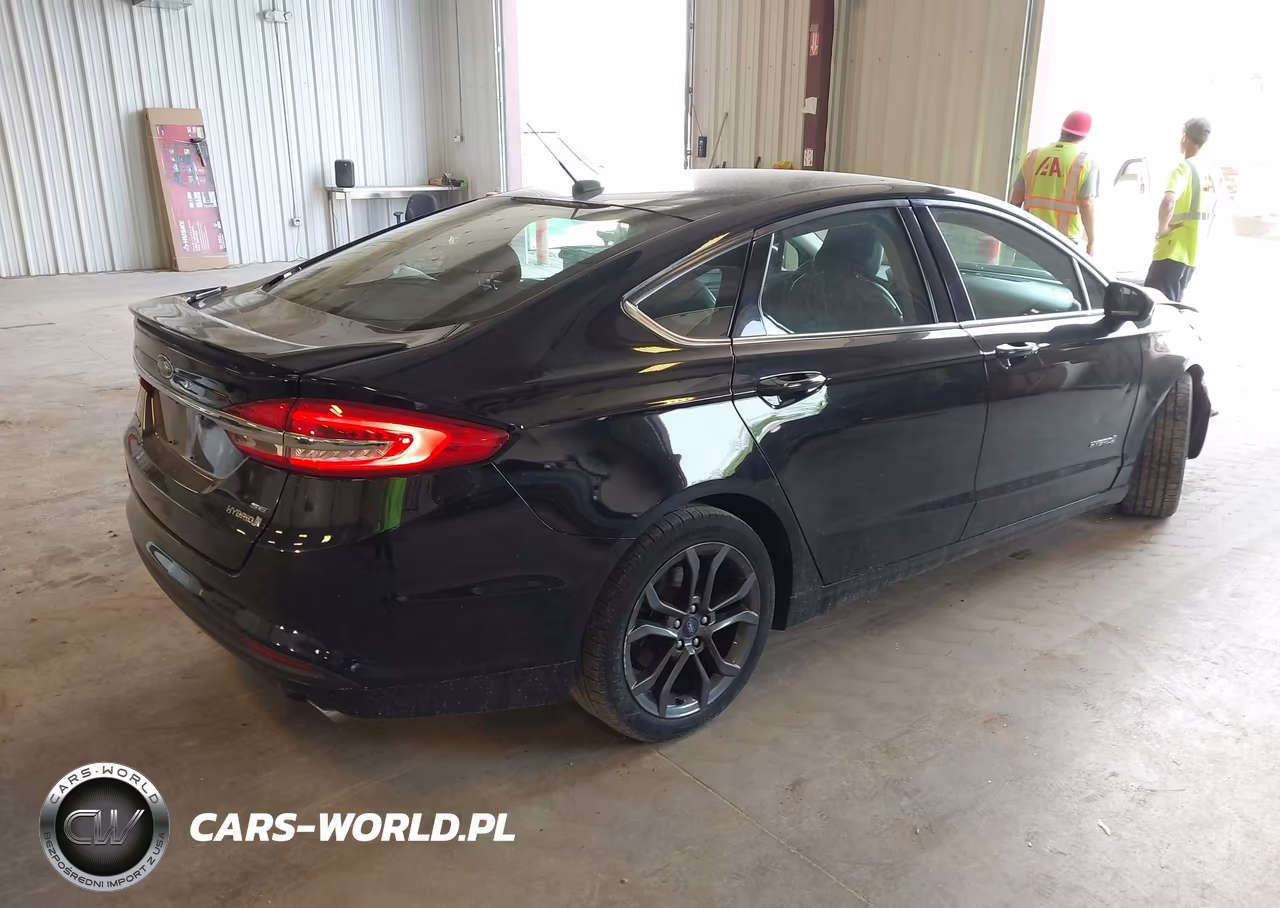 2018 Ford Fusion Hybrid Se VIN:3FA6P0LU9JR137627 - 4