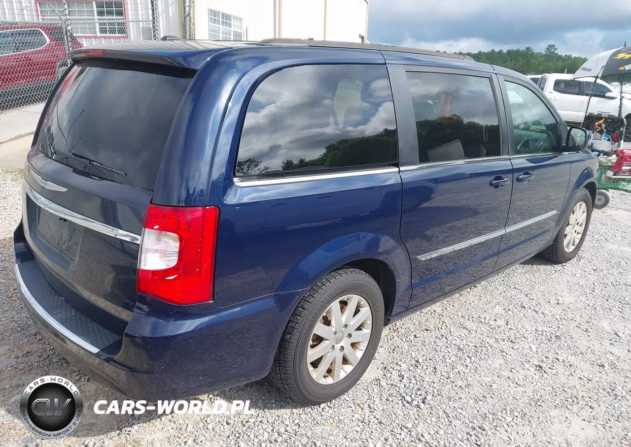 2016 Chrysler Town & Country Touring VIN:2C4RC1BGXGR228926 - 4
