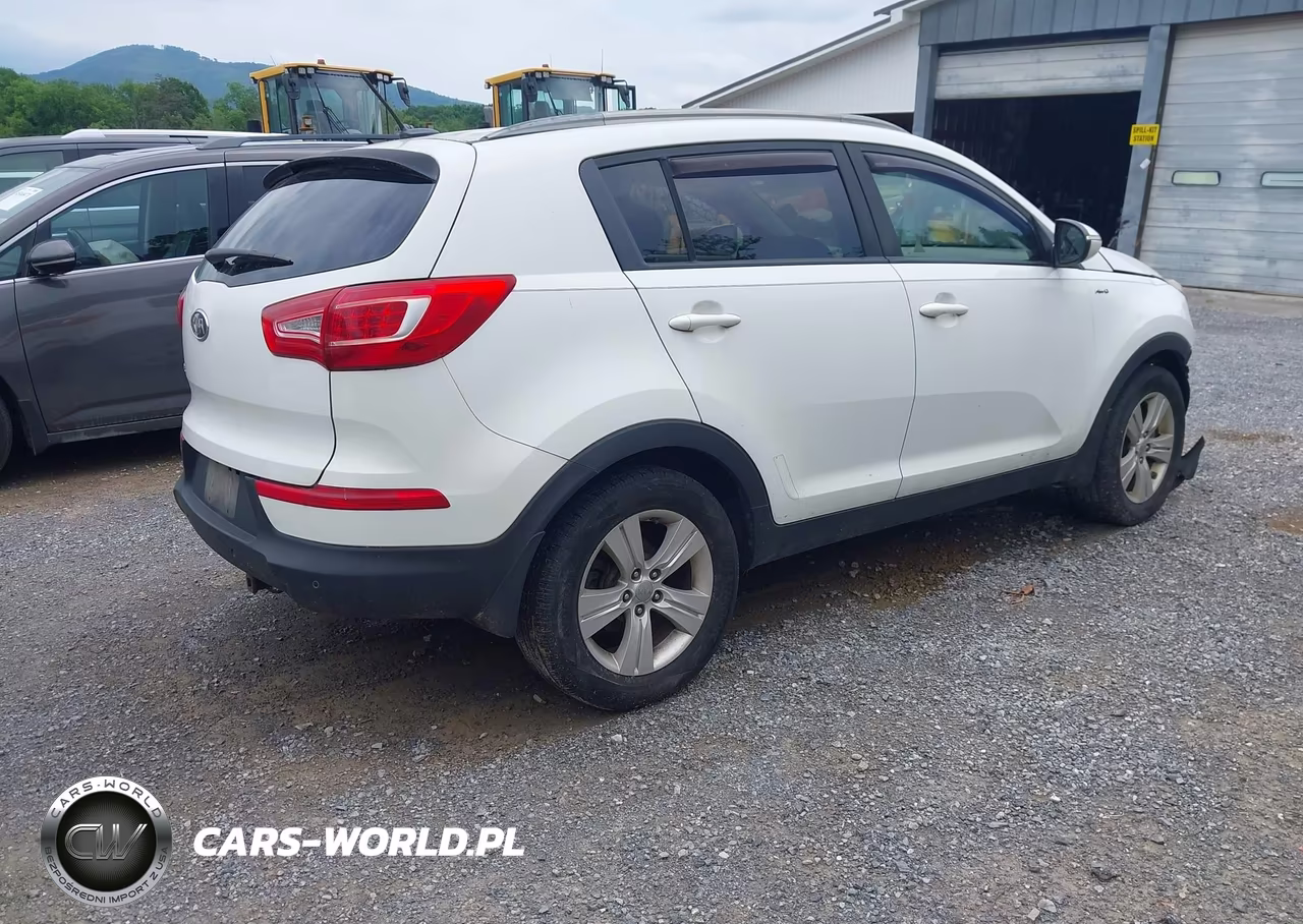 2012 Kia Sportage Lx VIN:KNDPBCA24C7234616 - 4
