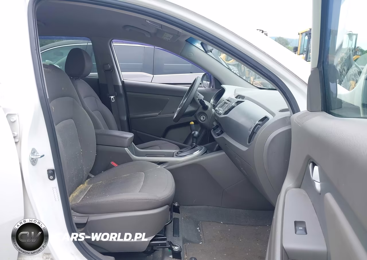 2012 Kia Sportage Lx VIN:KNDPBCA24C7234616 - 5