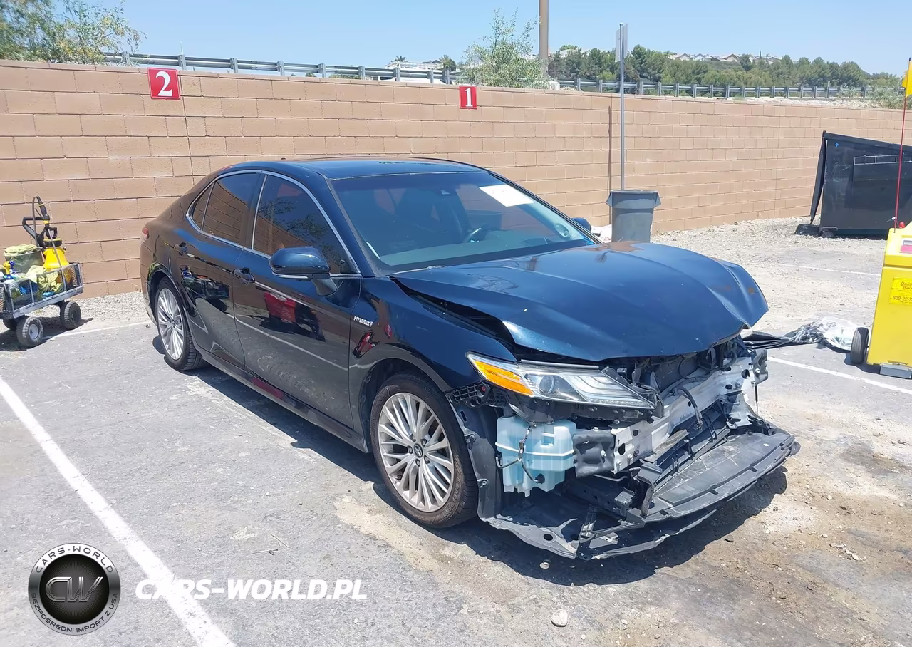 2018 Toyota Camry Hybrid Xle