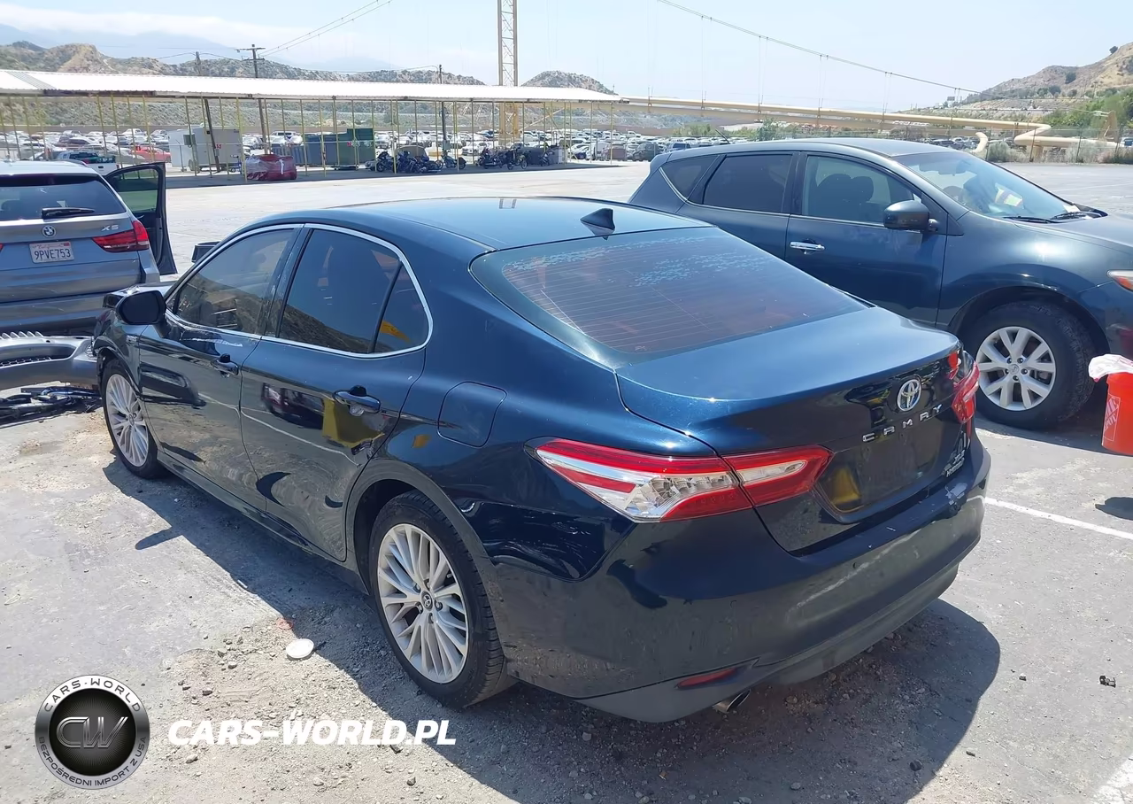 2018 Toyota Camry Hybrid Xle VIN:4T1B21HK5JU500627 - 3