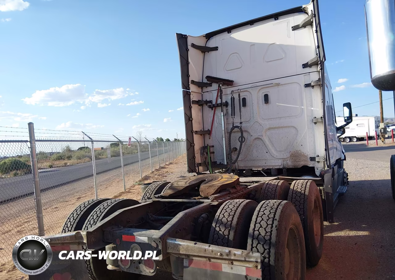 2021 Freightliner New Cascadia 126 VIN:3AKJHHDR7MSMG9104 - 4