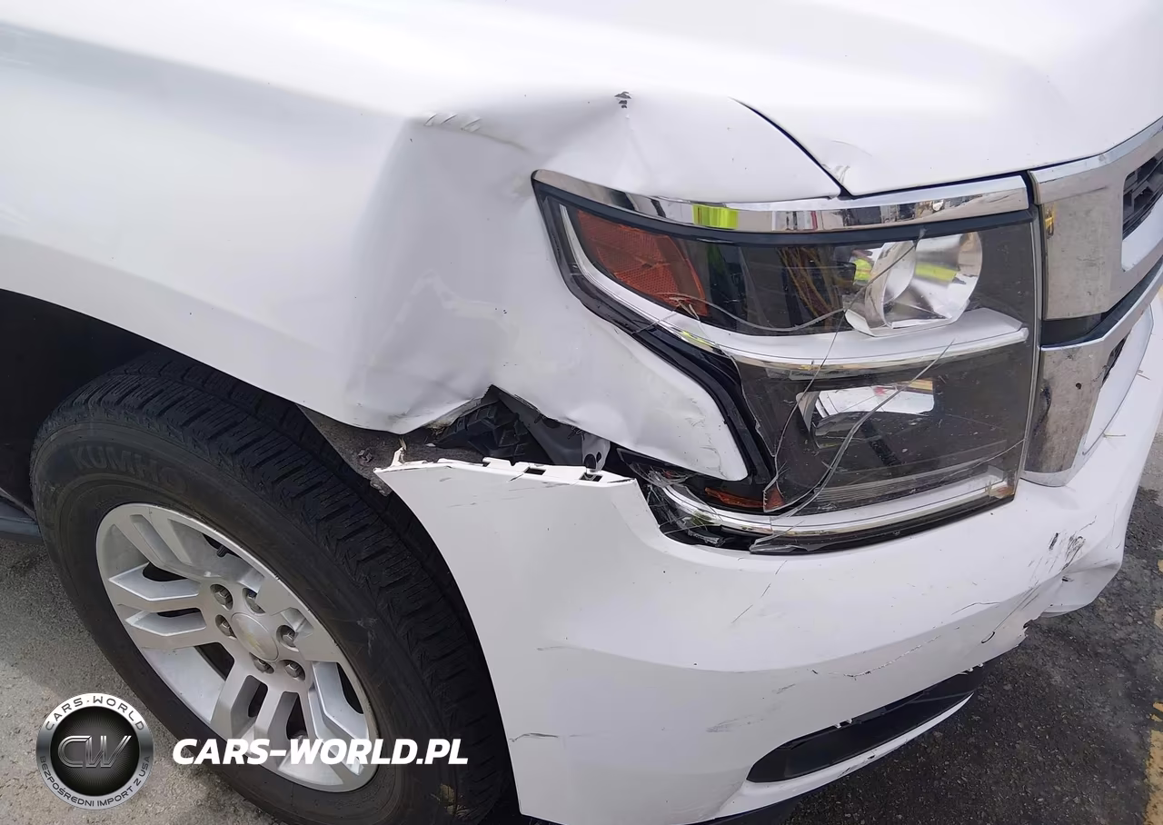 2019 Chevrolet Suburban Lt VIN:1GNSKHKC9KR376730 - 17