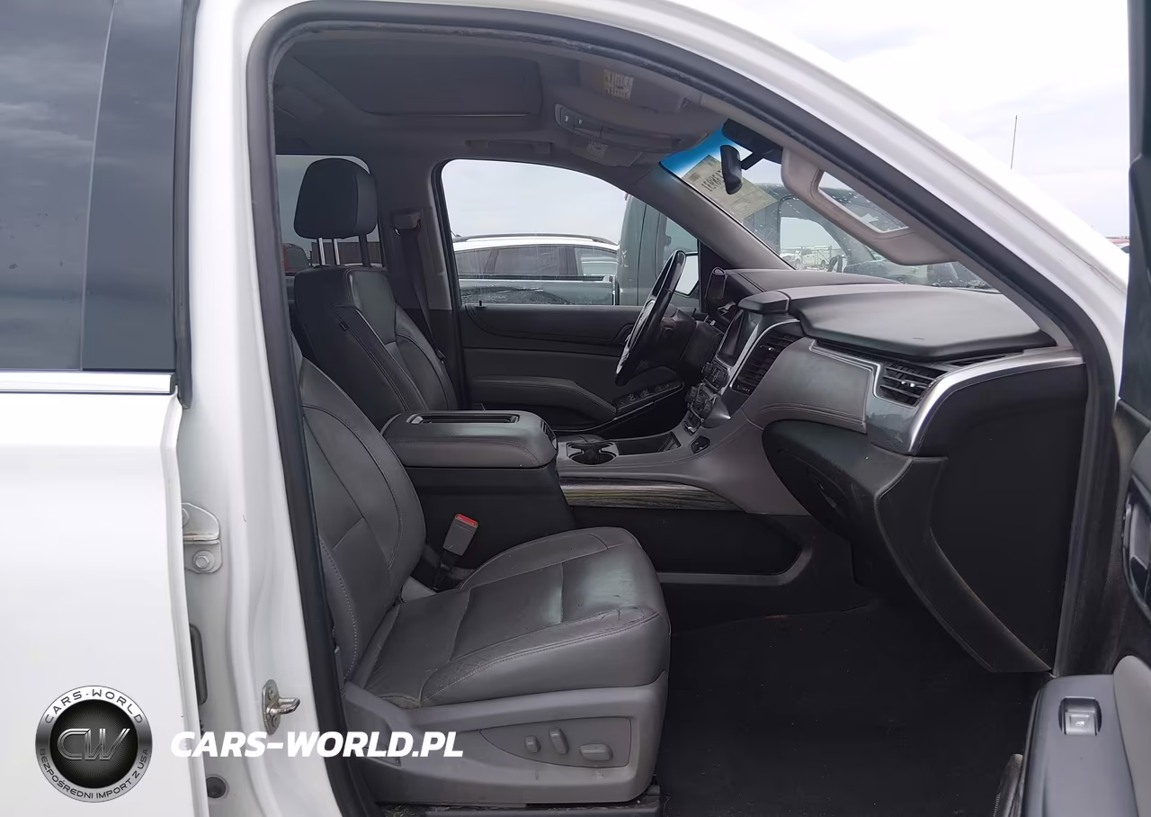 2019 Chevrolet Suburban Lt VIN:1GNSKHKC9KR376730 - 5