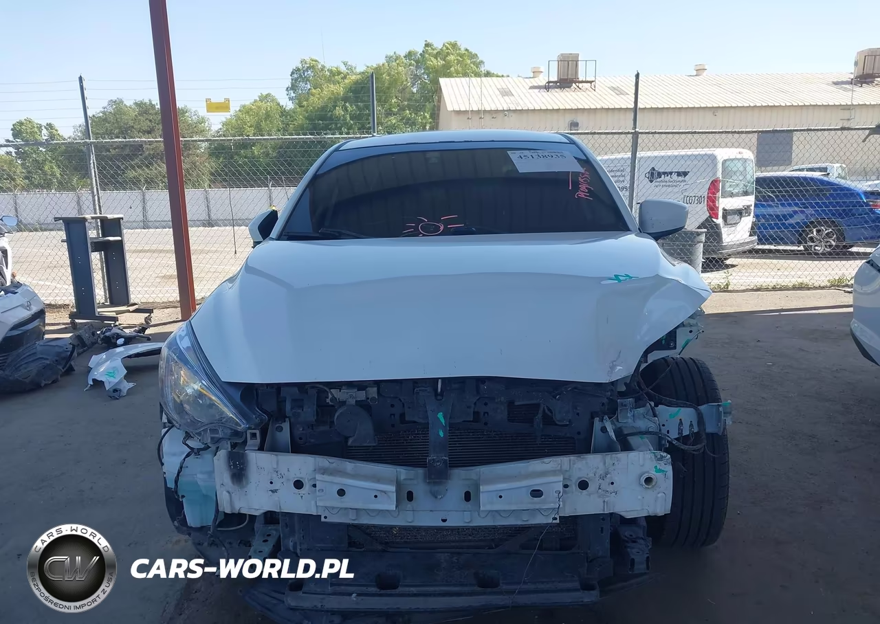 2016 Scion Ia VIN:3MYDLBZV5GY114208 - 13