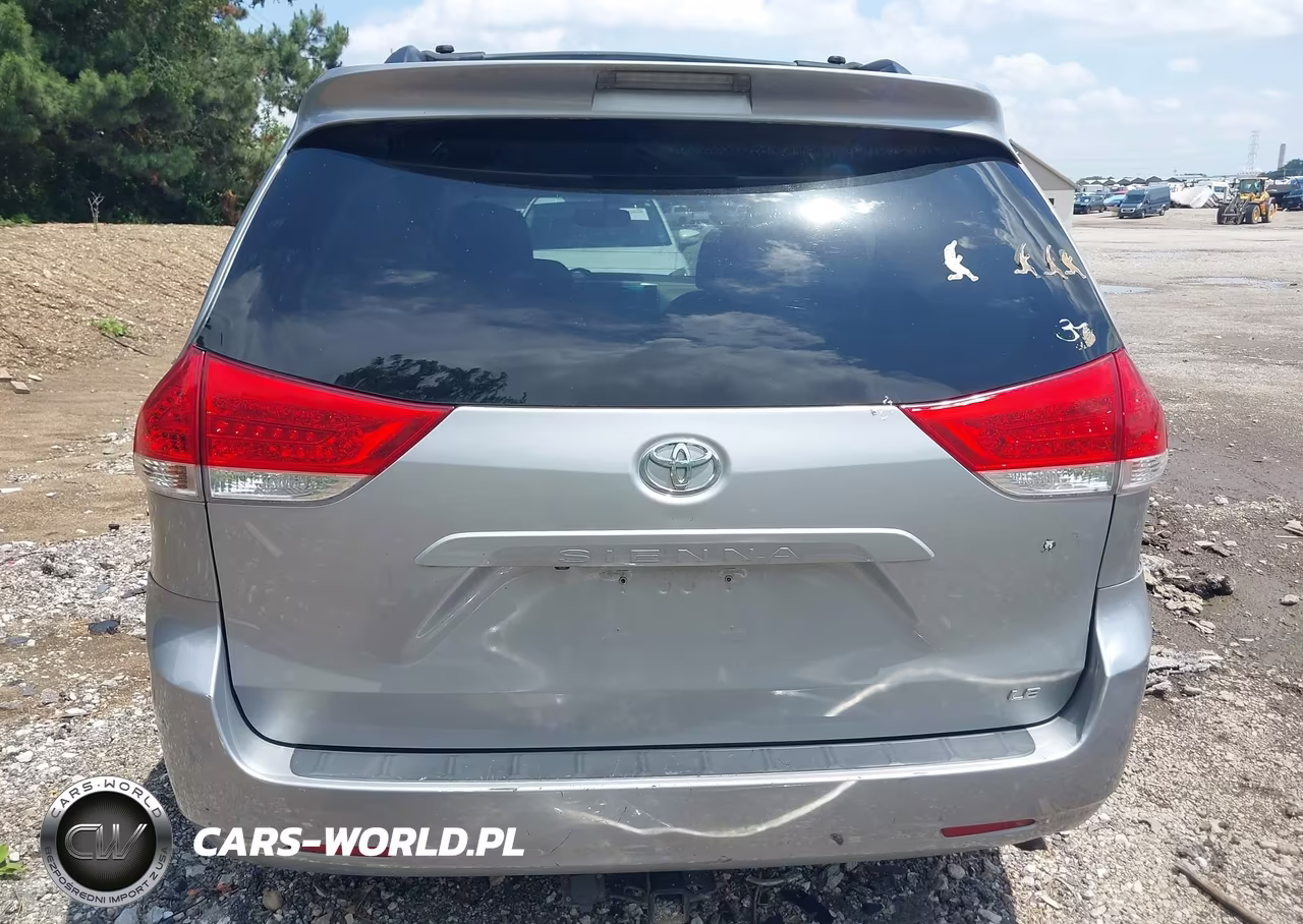 2012 Toyota Sienna Le V6 8 Passenger VIN:5TDKK3DC3CS244395 - 17