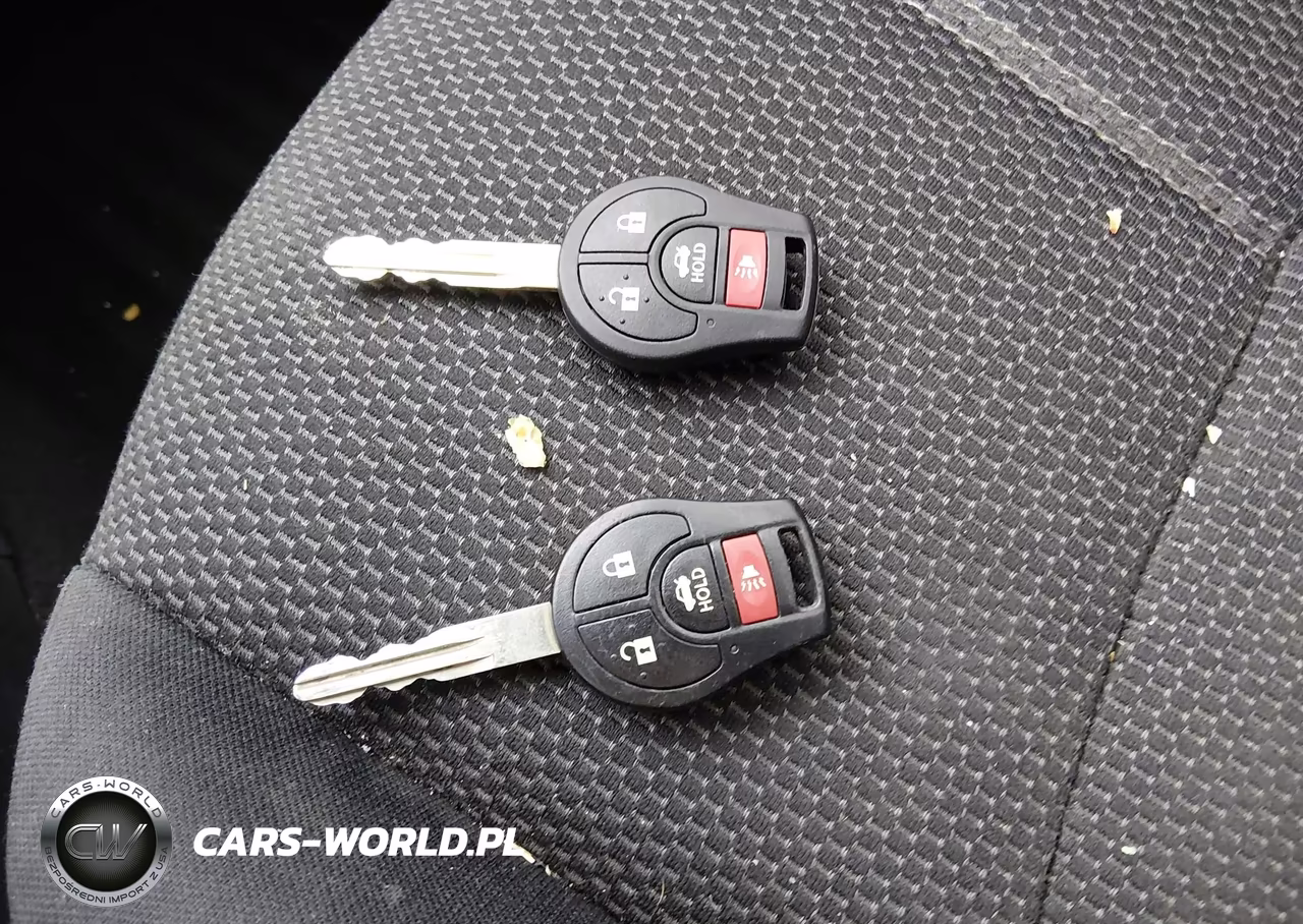 2016 Nissan Sentra S VIN:3N1AB7AP3GY336456 - 11