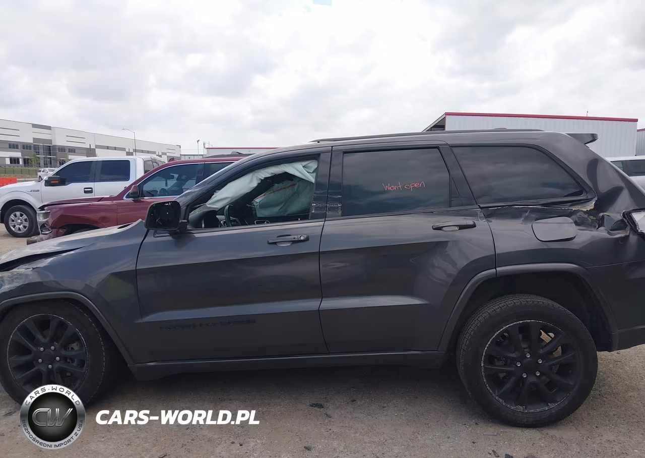 2017 Jeep Grand Cherokee Altitude 4X2 VIN:1C4RJEAG6HC953111 - 14