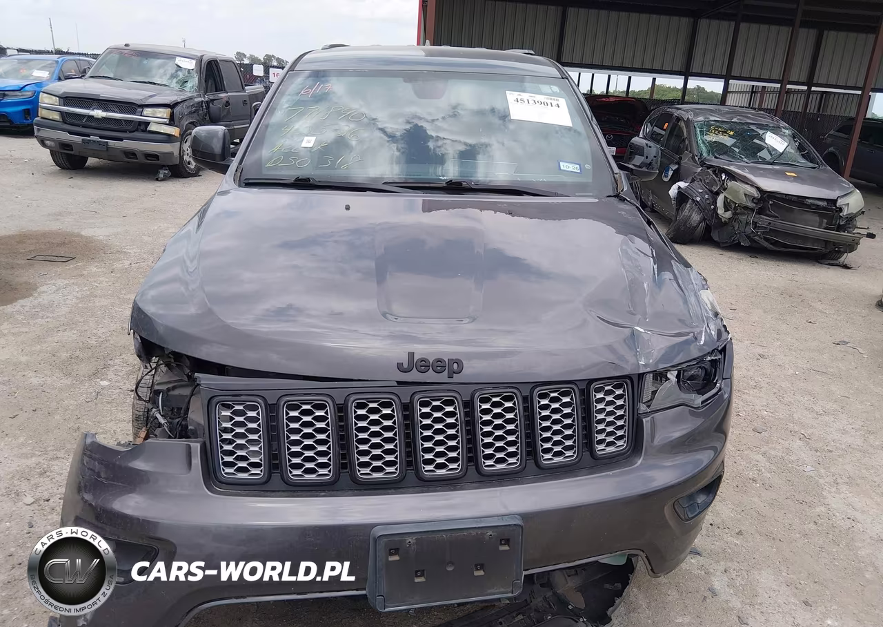 2017 Jeep Grand Cherokee Altitude 4X2 VIN:1C4RJEAG6HC953111 - 6