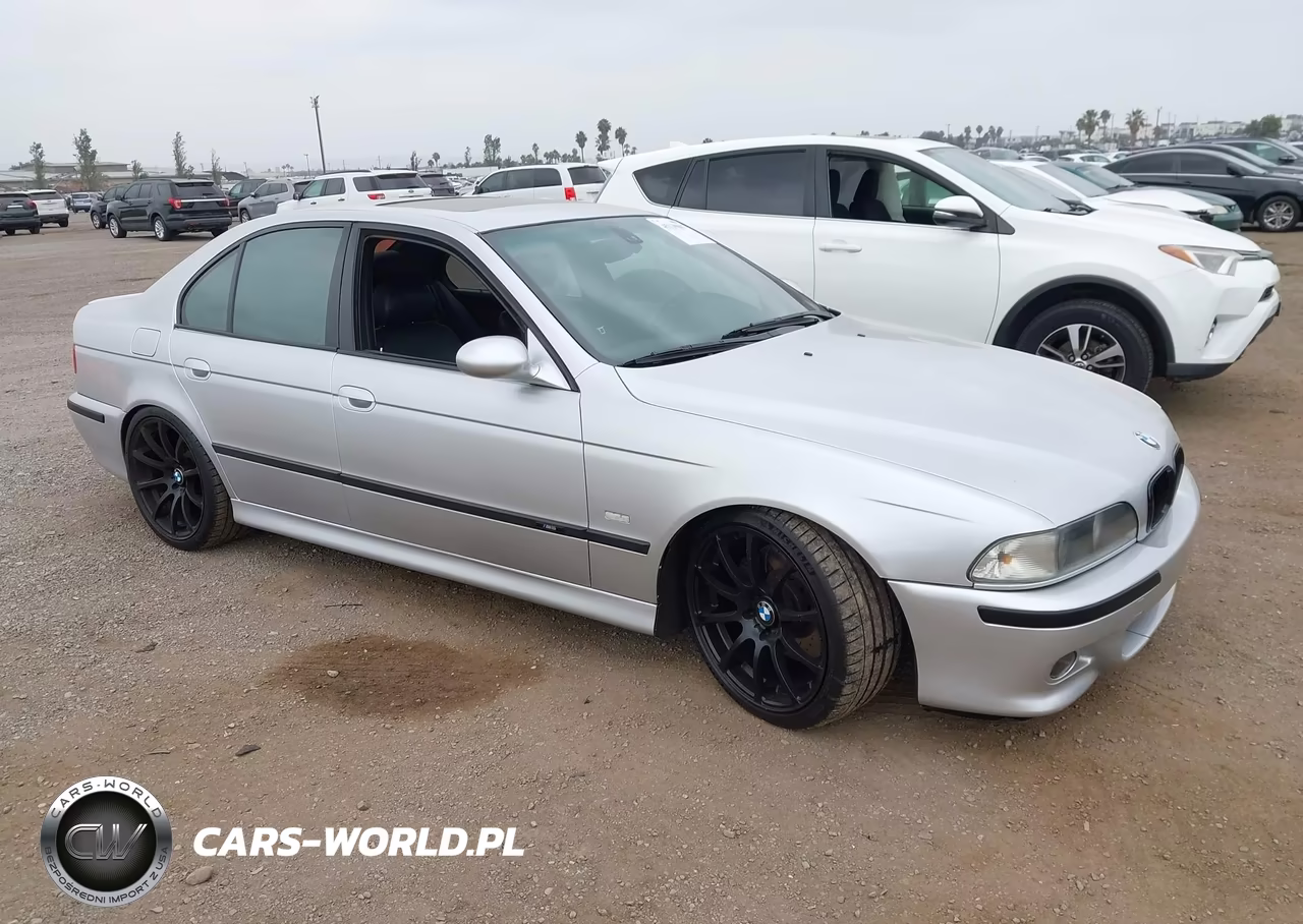 2000 BMW M5