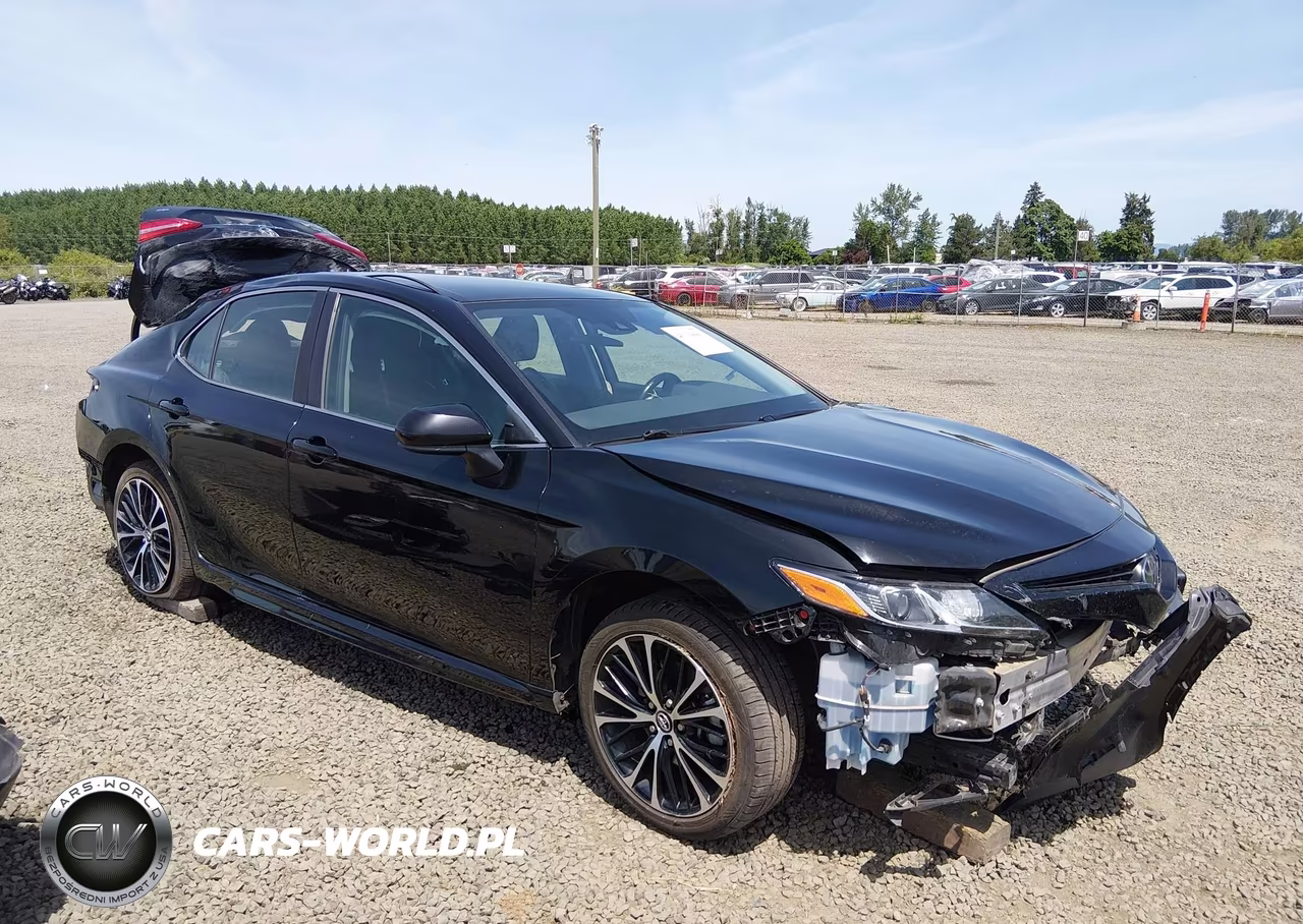 2020 Toyota Camry Se