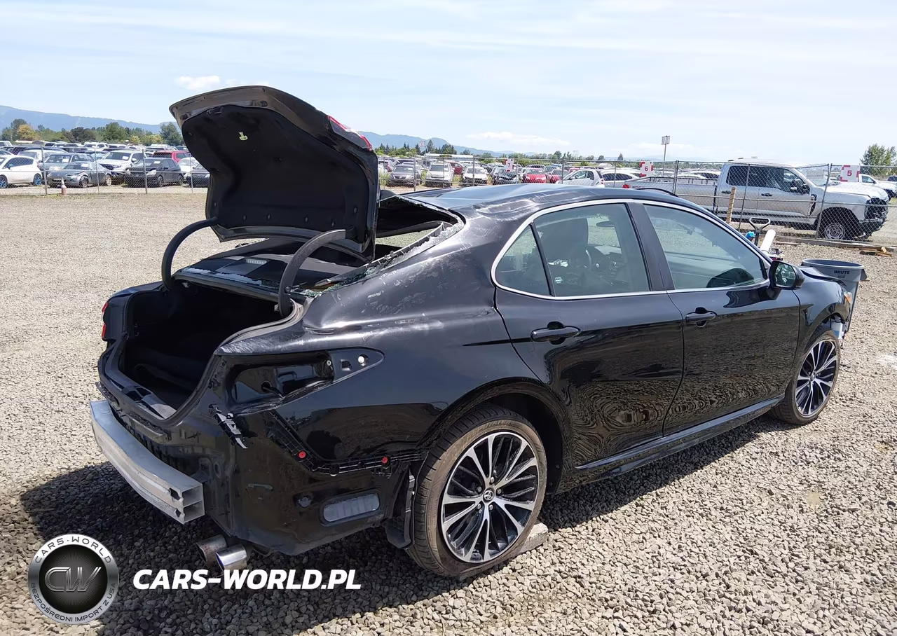 2020 Toyota Camry Se VIN:4T1G11AK5LU321834 - 4