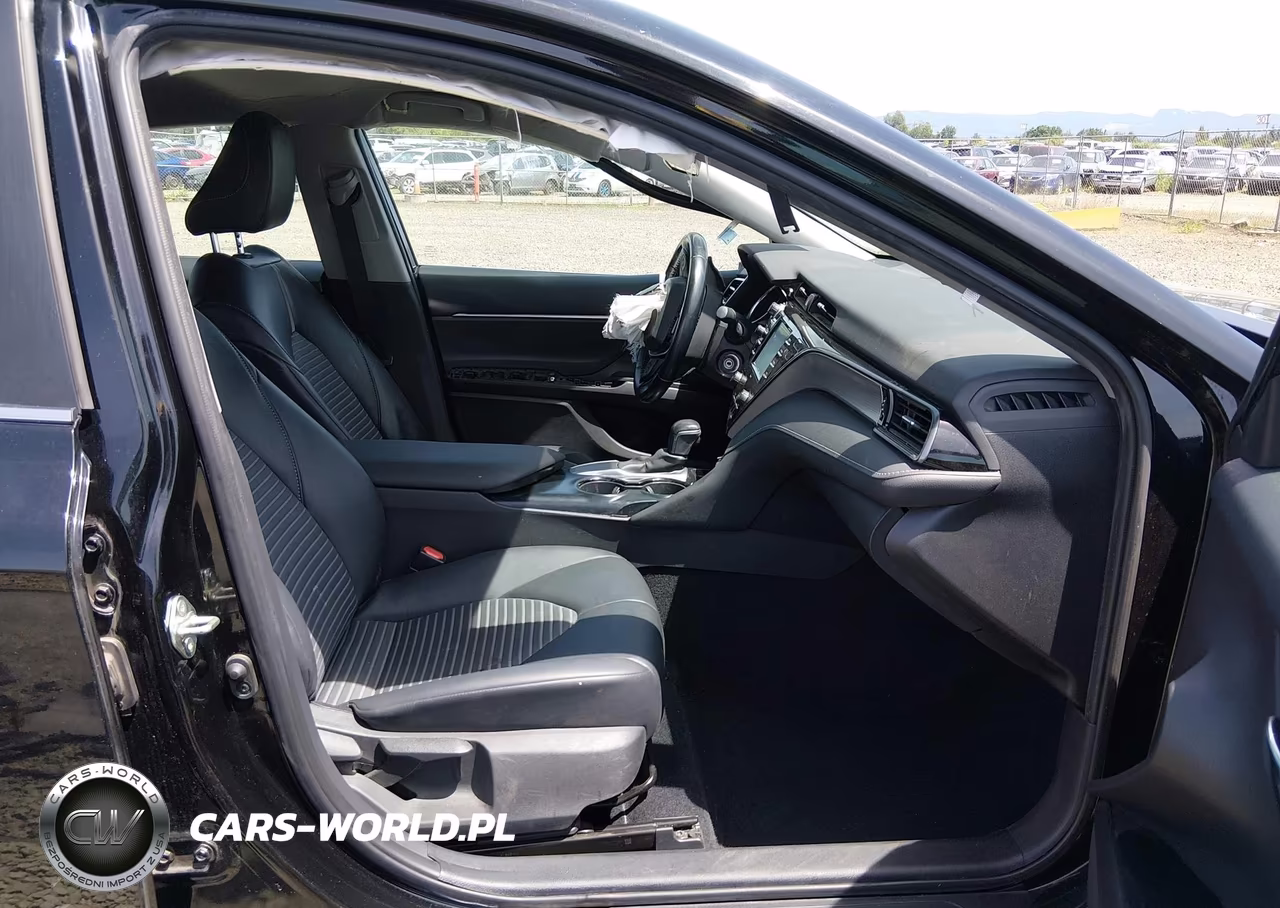2020 Toyota Camry Se VIN:4T1G11AK5LU321834 - 5