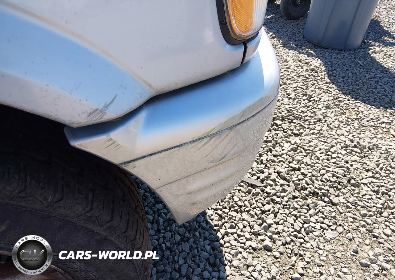 2003 Isuzu Rodeo S 3.2L V6 VIN:4S2DM58WX34309178 - 13