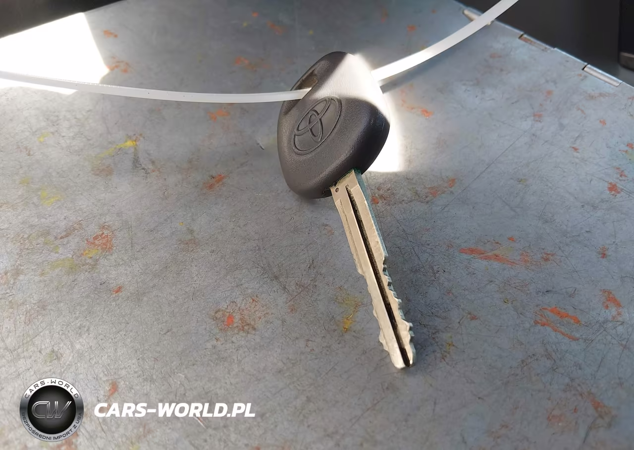 2010 Toyota Camry VIN:4T4BF3EK8AR020737 - 11