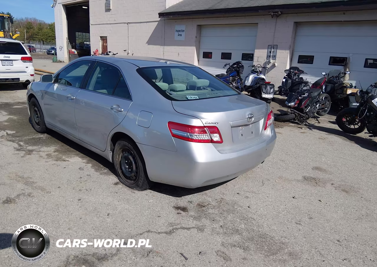 2010 Toyota Camry VIN:4T4BF3EK8AR020737 - 3
