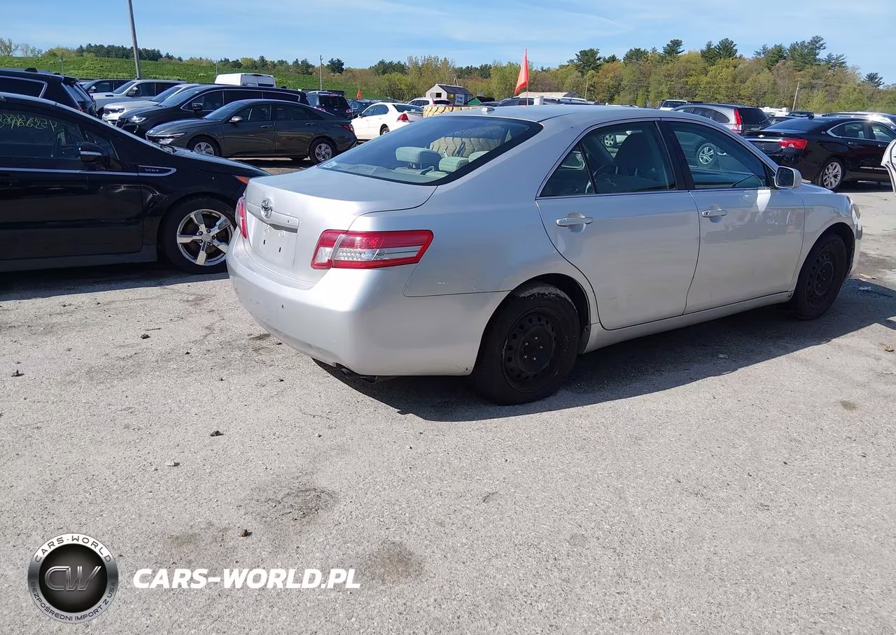 2010 Toyota Camry VIN:4T4BF3EK8AR020737 - 4