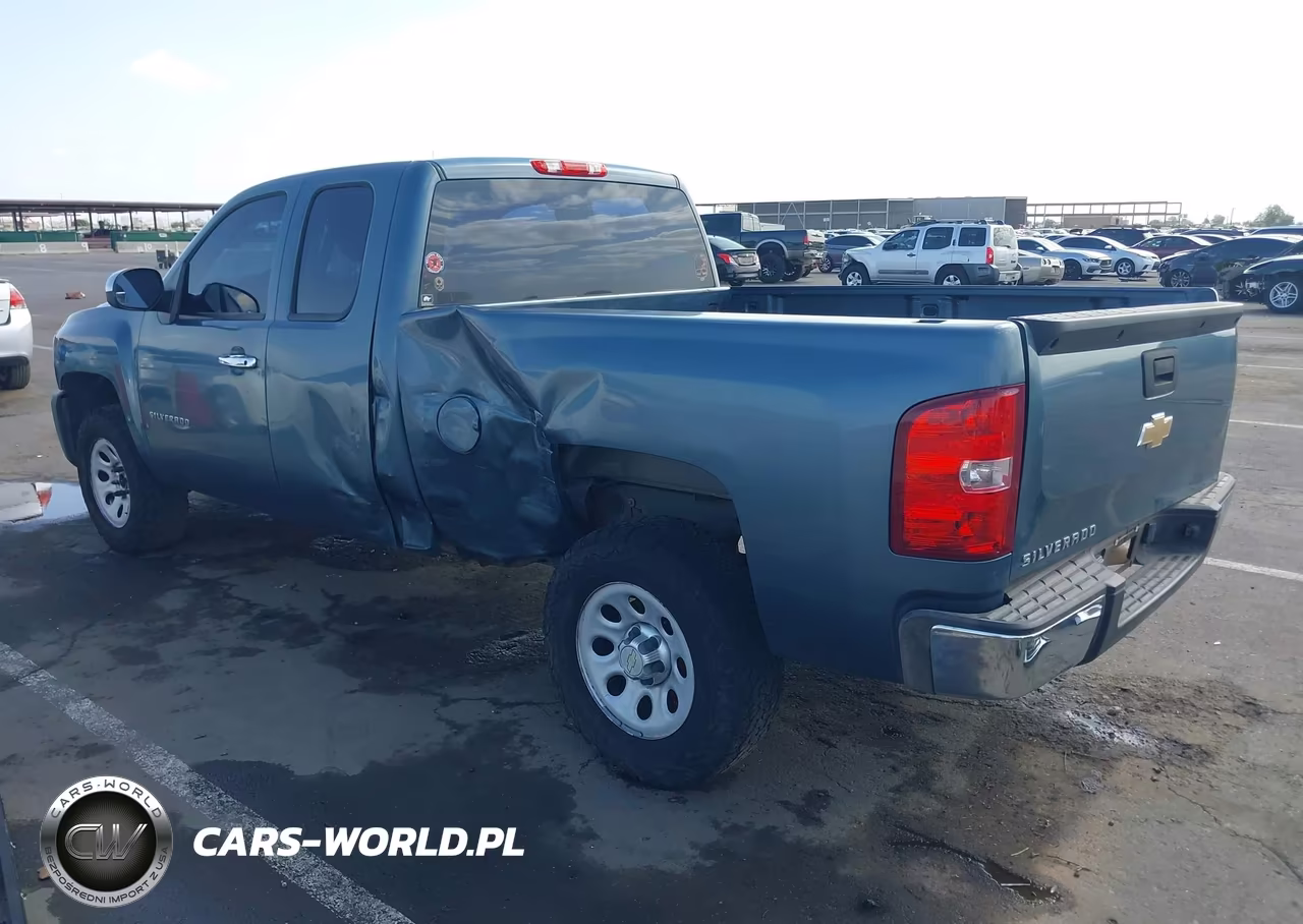 2011 Chevrolet Silverado 1500 Work Truck VIN:1GCRCPEX8BZ432637 - 3