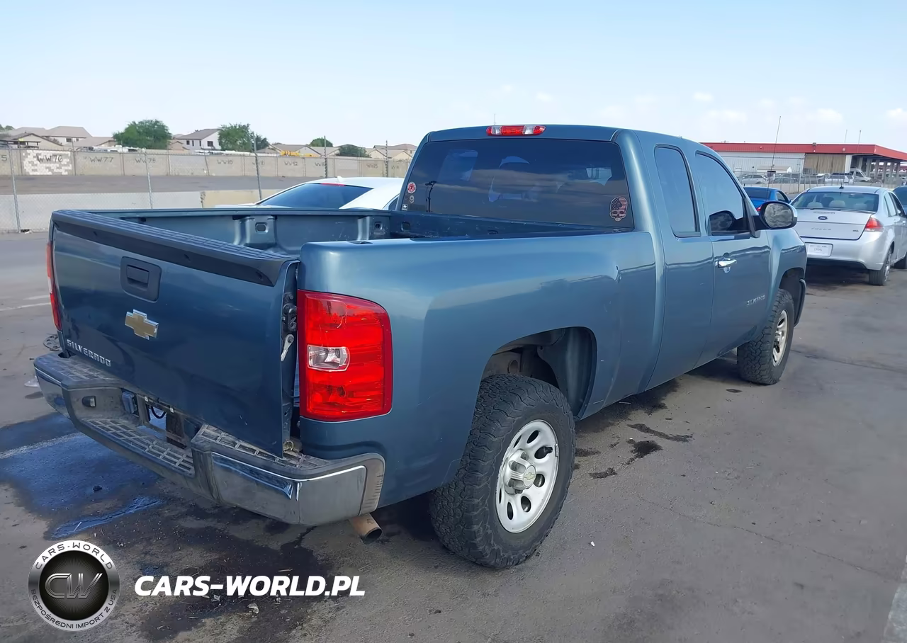 2011 Chevrolet Silverado 1500 Work Truck VIN:1GCRCPEX8BZ432637 - 4