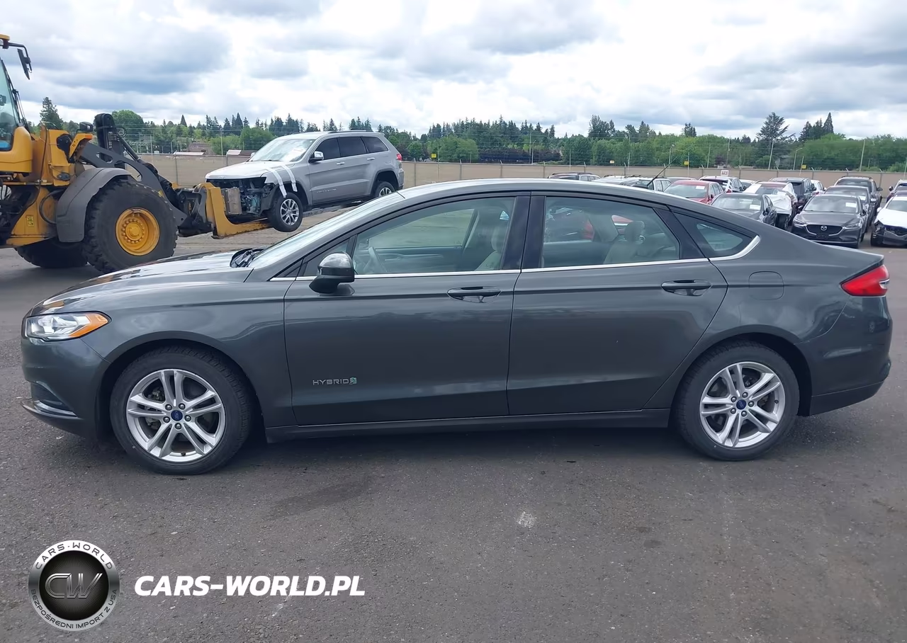 2018 Ford Fusion Hybrid S VIN:3FA6P0UU3JR278904 - 14