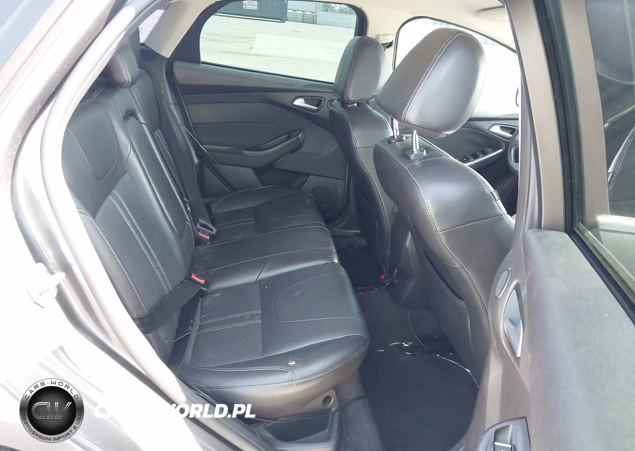 2014 Ford Focus Titanium VIN:1FADP3J27EL422129 - 8