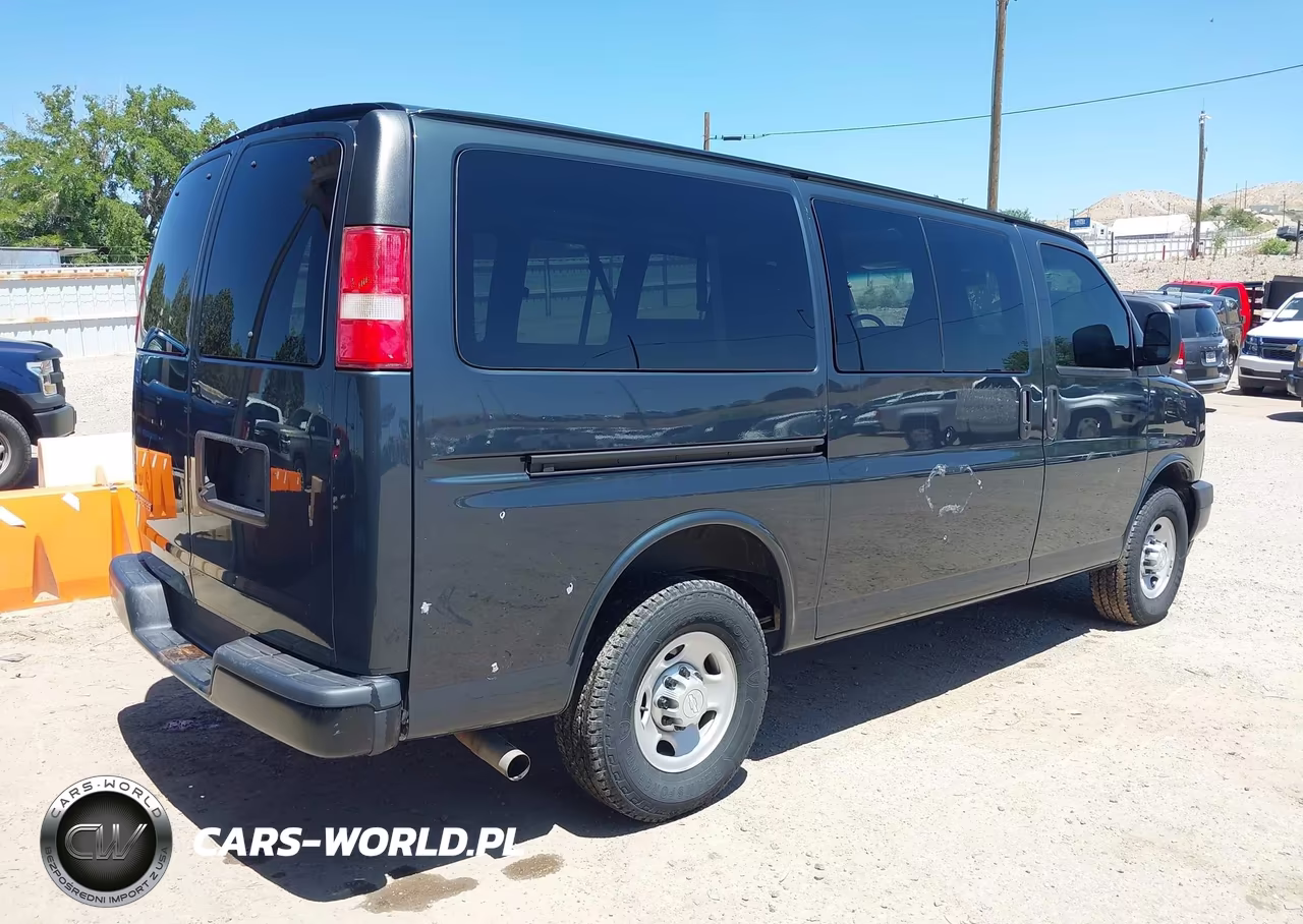 2017 Chevrolet Express 2500 Ls VIN:1GAWGEFF3H1290067 - 4