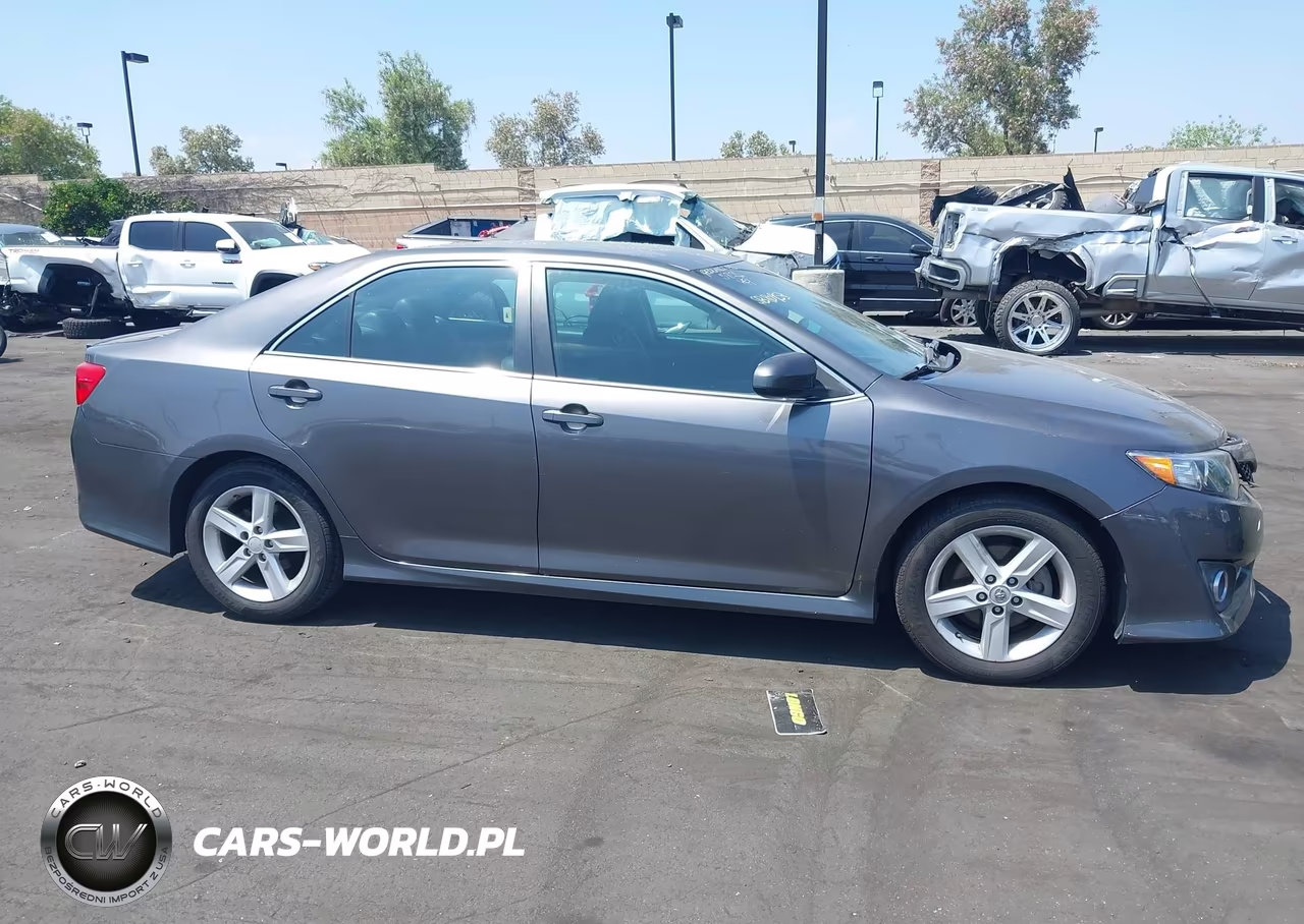 2014 Toyota Camry Se VIN:4T1BF1FK9EU458444 - 13