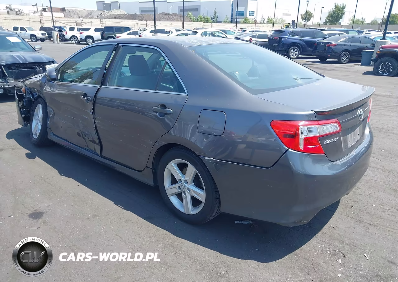 2014 Toyota Camry Se VIN:4T1BF1FK9EU458444 - 3