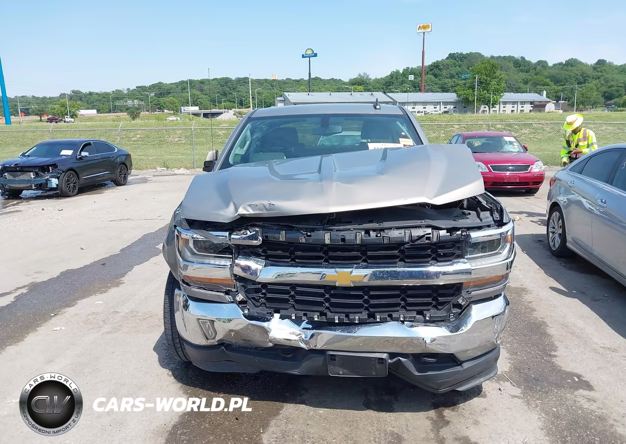 2017 Chevrolet Silverado 1500 1Lt VIN:1GCUKREC6HF162680 - 12
