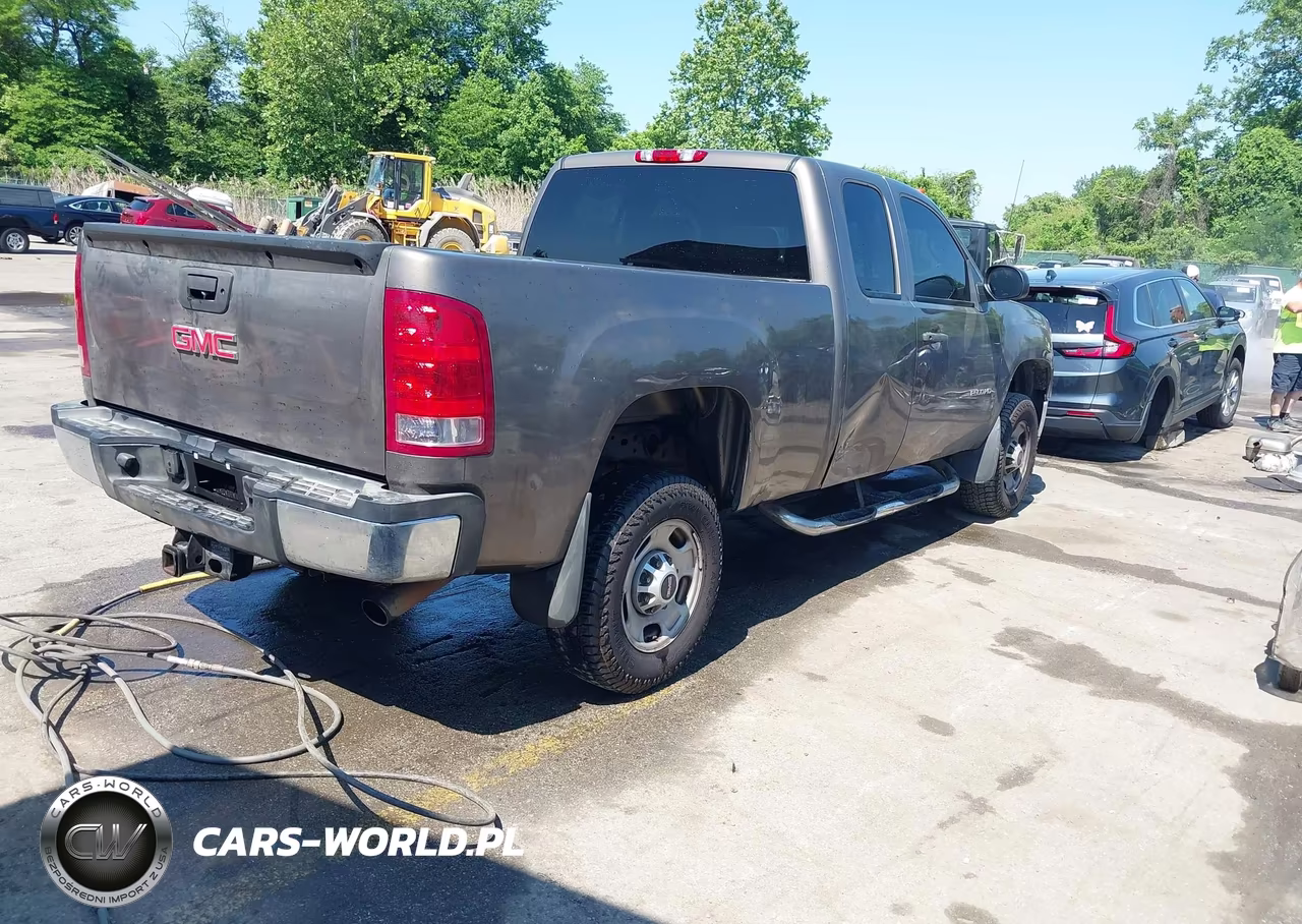 2013 GMC Sierra 2500Hd Work Truck VIN:1GT21ZCG8DZ288631 - 4