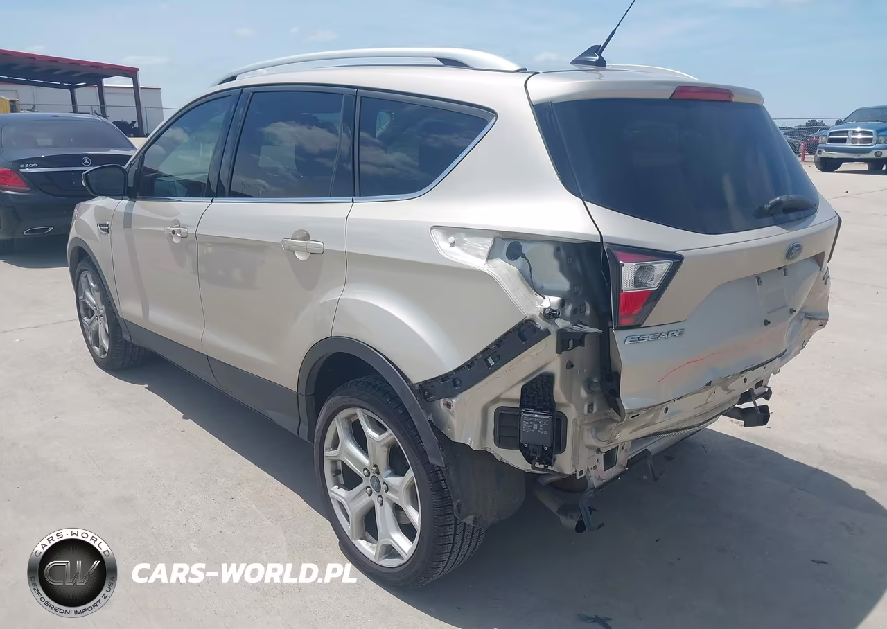 2018 Ford Escape Titanium VIN:1FMCU0J99JUB71740 - 3