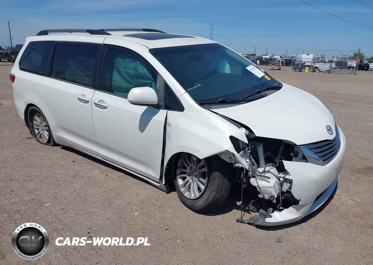 2017 Toyota Sienna Xle 8 Passenger