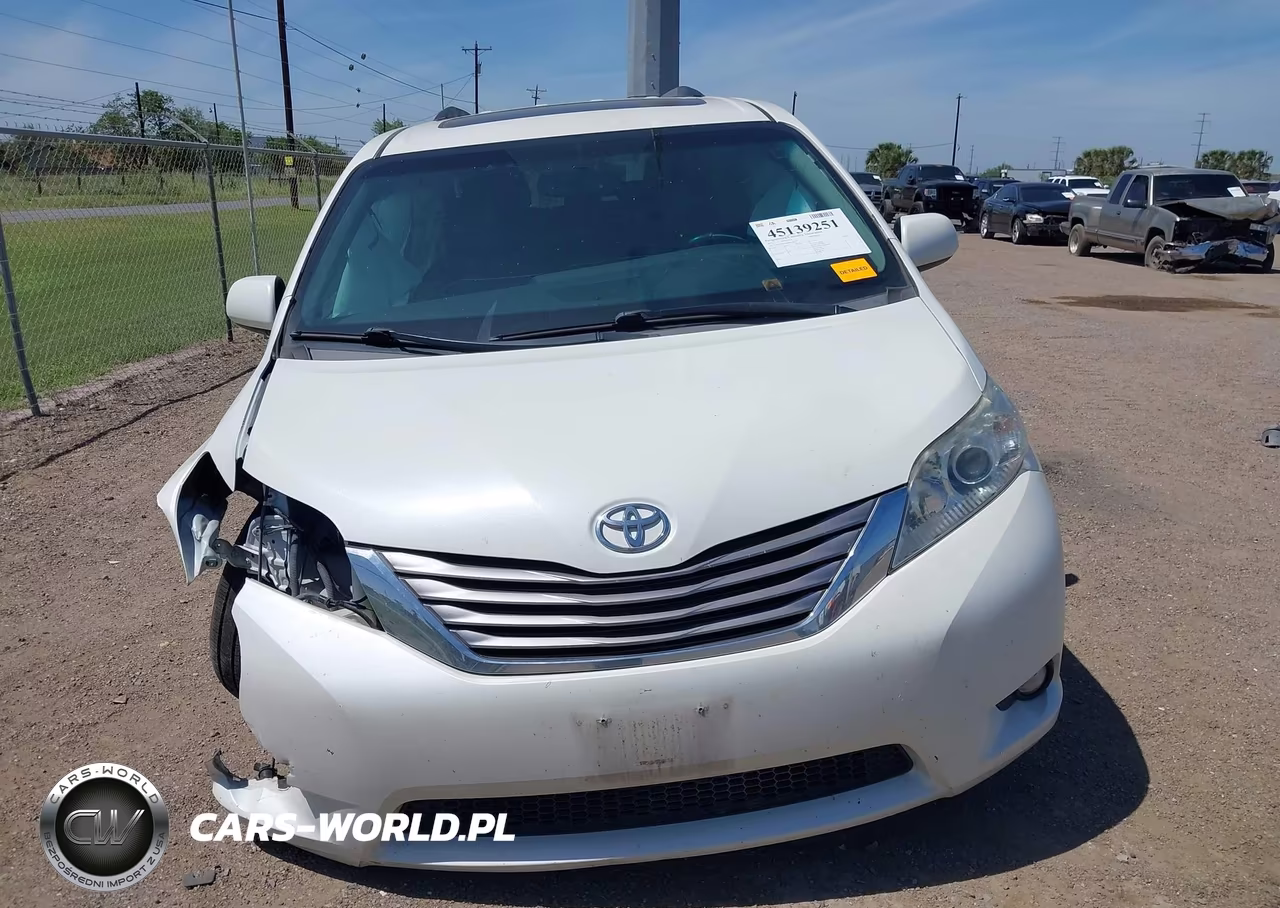 2017 Toyota Sienna Xle 8 Passenger VIN:5TDYZ3DC0HS884593 - 13