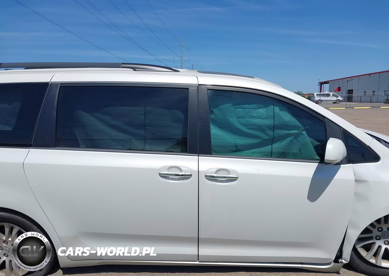 2017 Toyota Sienna Xle 8 Passenger VIN:5TDYZ3DC0HS884593 - 14