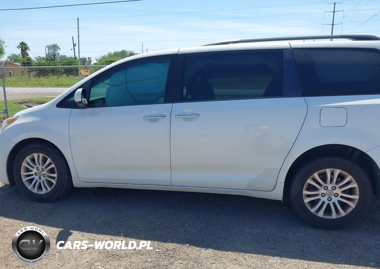 2017 Toyota Sienna Xle 8 Passenger VIN:5TDYZ3DC0HS884593 - 15