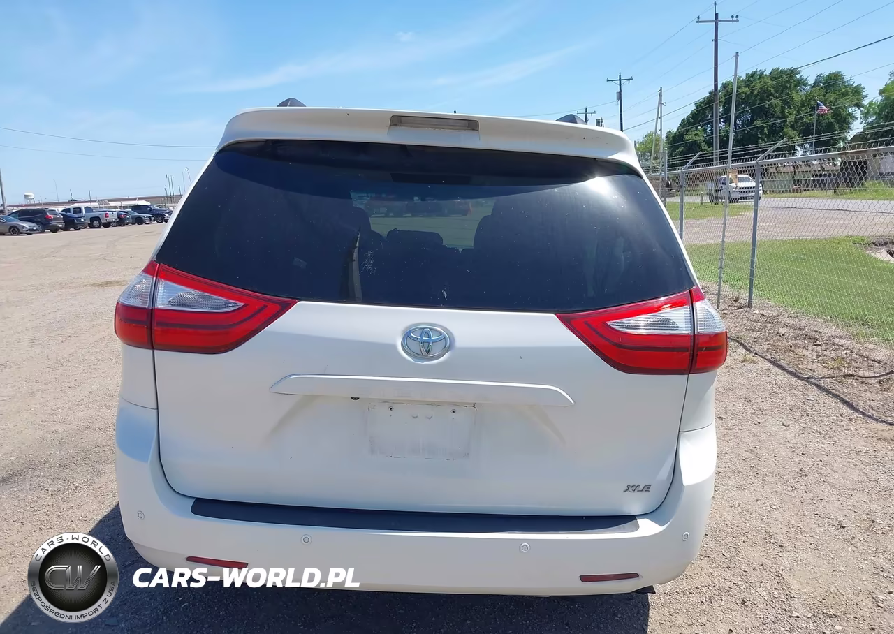 2017 Toyota Sienna Xle 8 Passenger VIN:5TDYZ3DC0HS884593 - 17