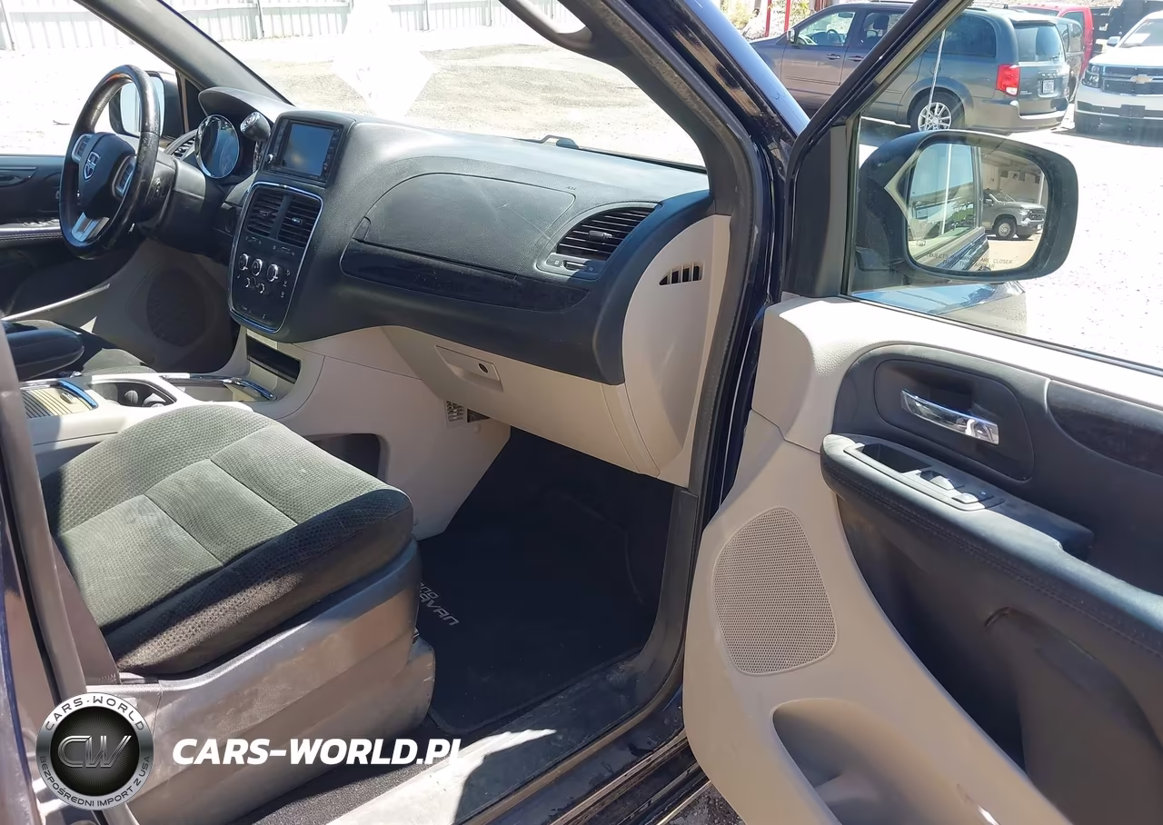 2016 Dodge Grand Caravan Sxt VIN:2C4RDGCG3GR106018 - 5