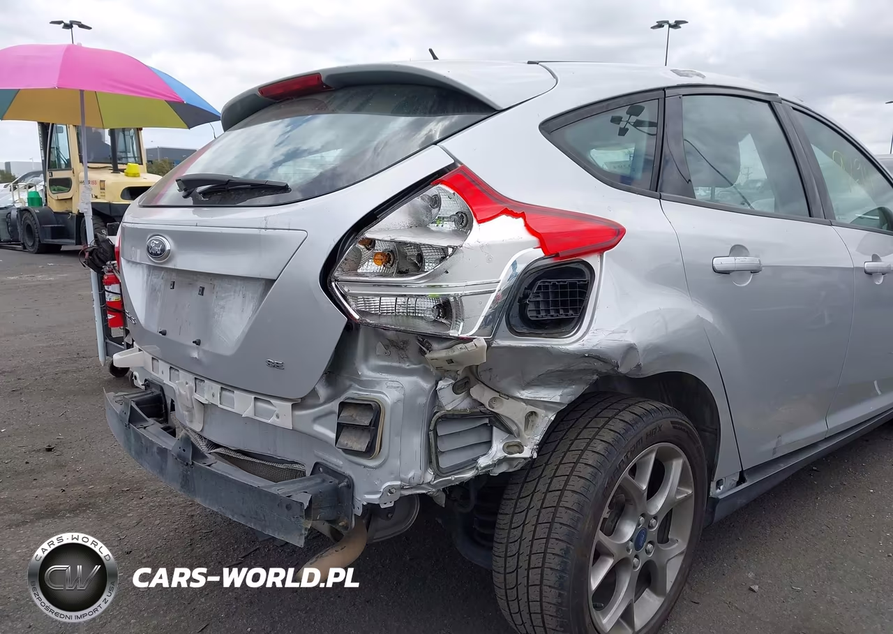2014 Ford Focus Se VIN:1FADP3K21EL285123 - 6